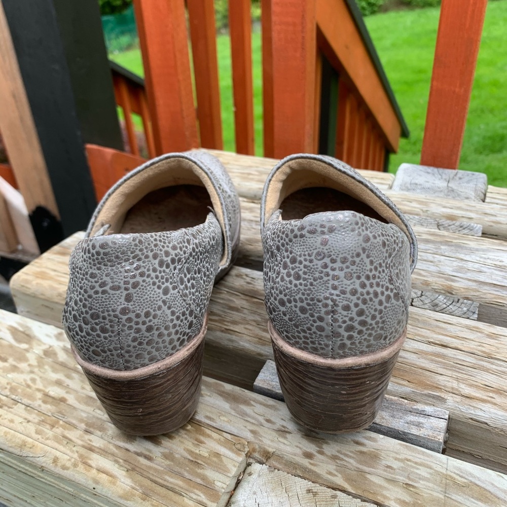 Clogs - image 2
